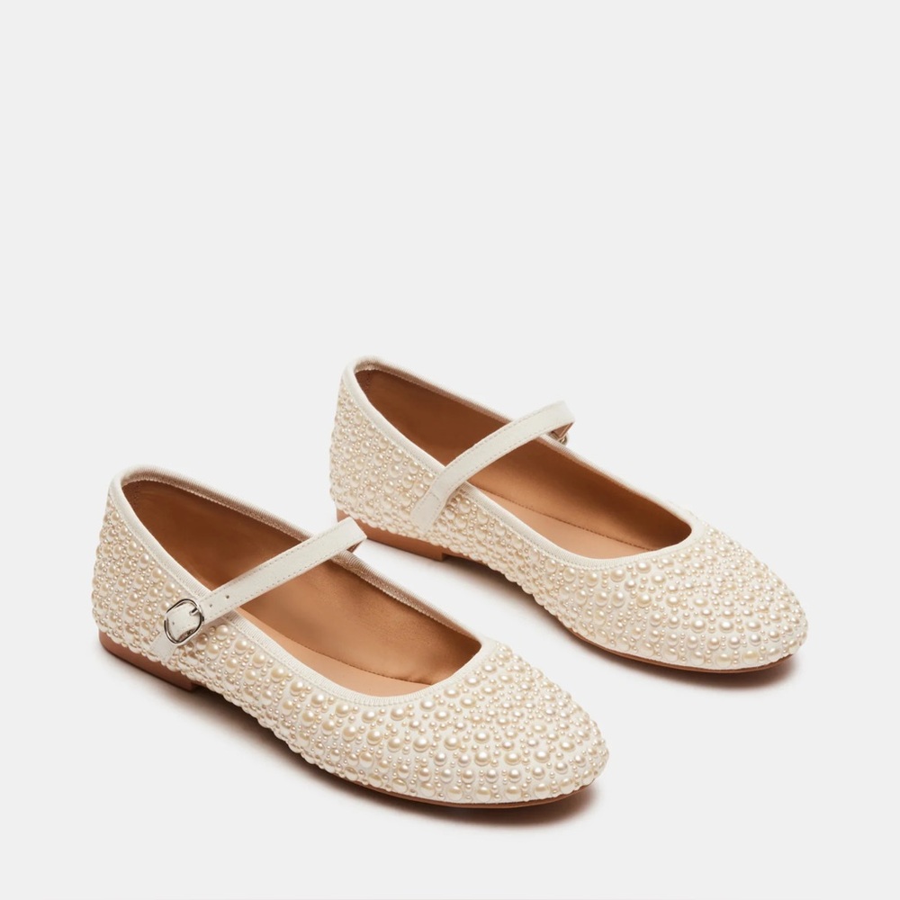 NWT Steve Madden Vinette-P Natural 🤍 • Size US 10 • Pearl-covered ballet flats